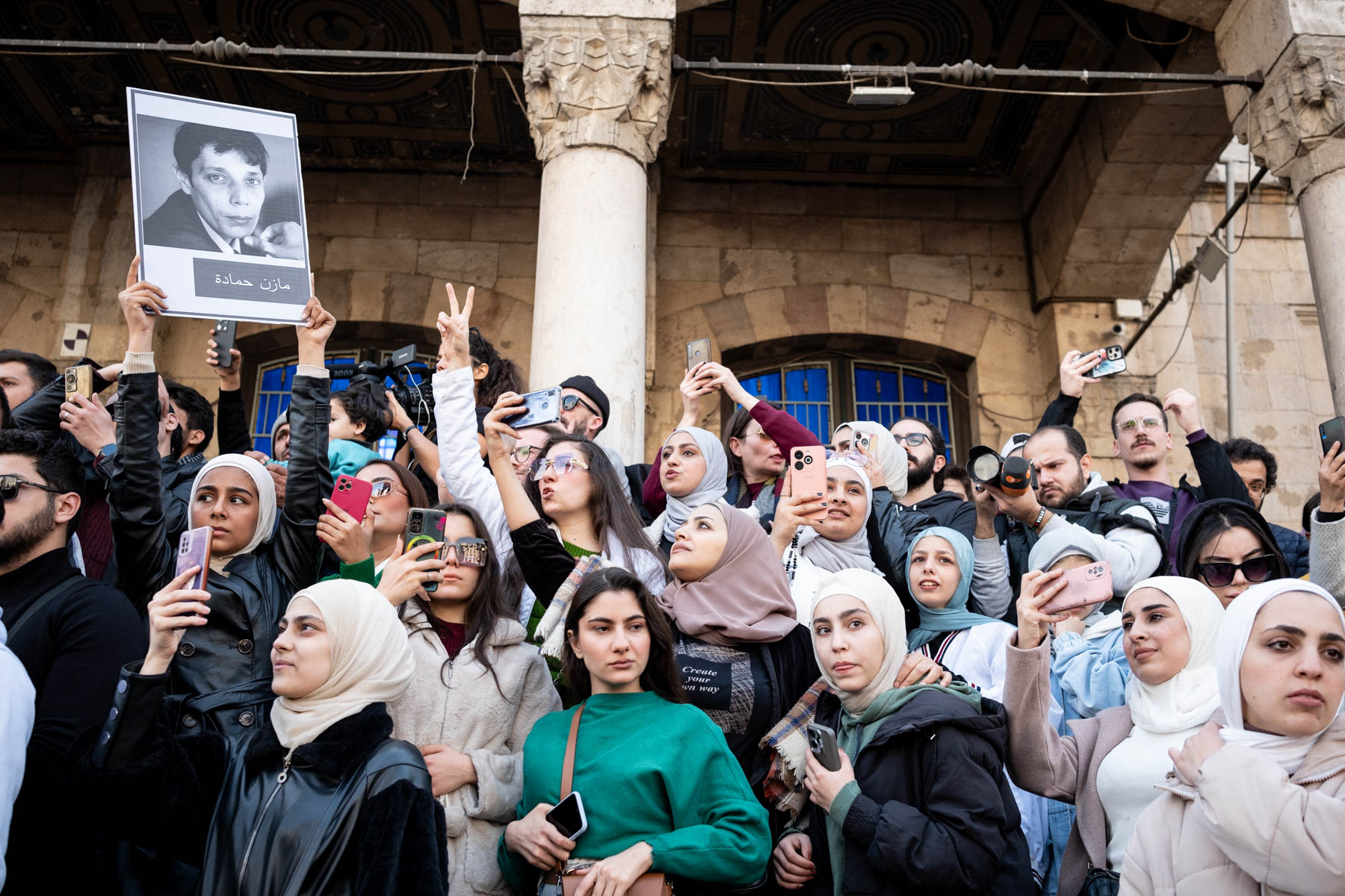 La Syrie entre incertitude et célébrations